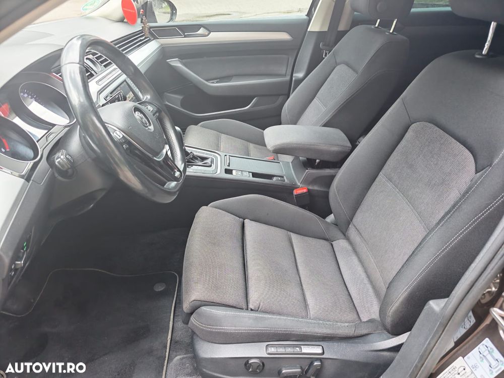 Volkswagen Passat - 8
