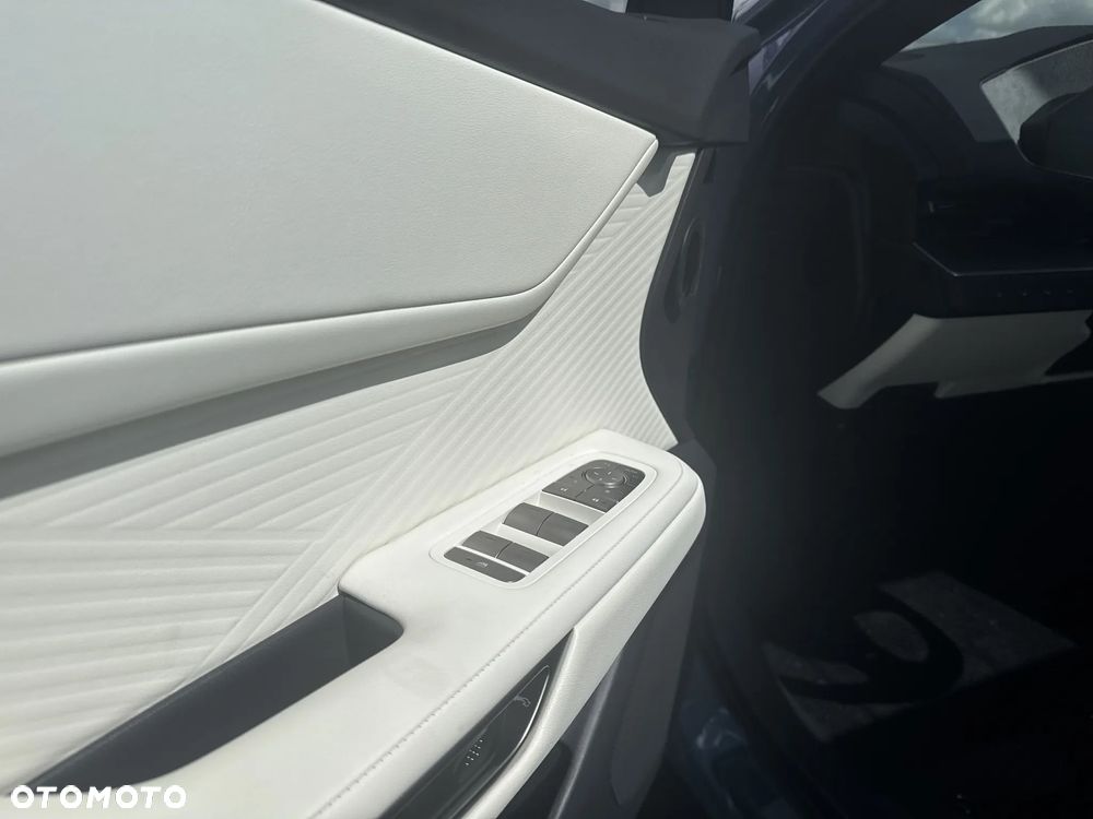 Lexus ES - 16