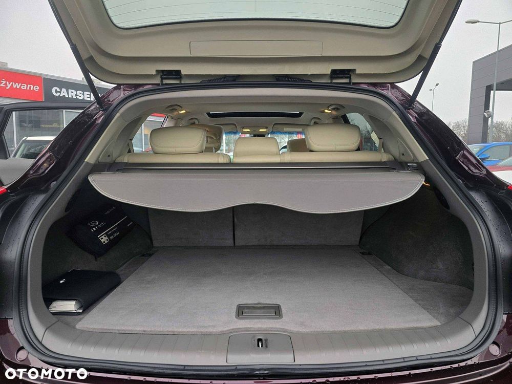 Infiniti QX50 - 24