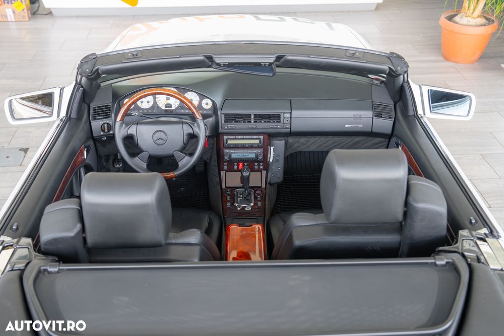 Mercedes-Benz SL - 25