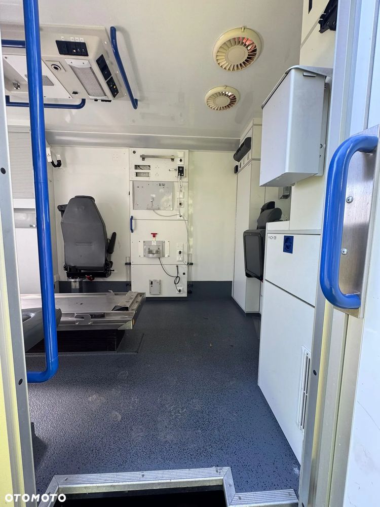 Mercedes-Benz SPRINTER - 8