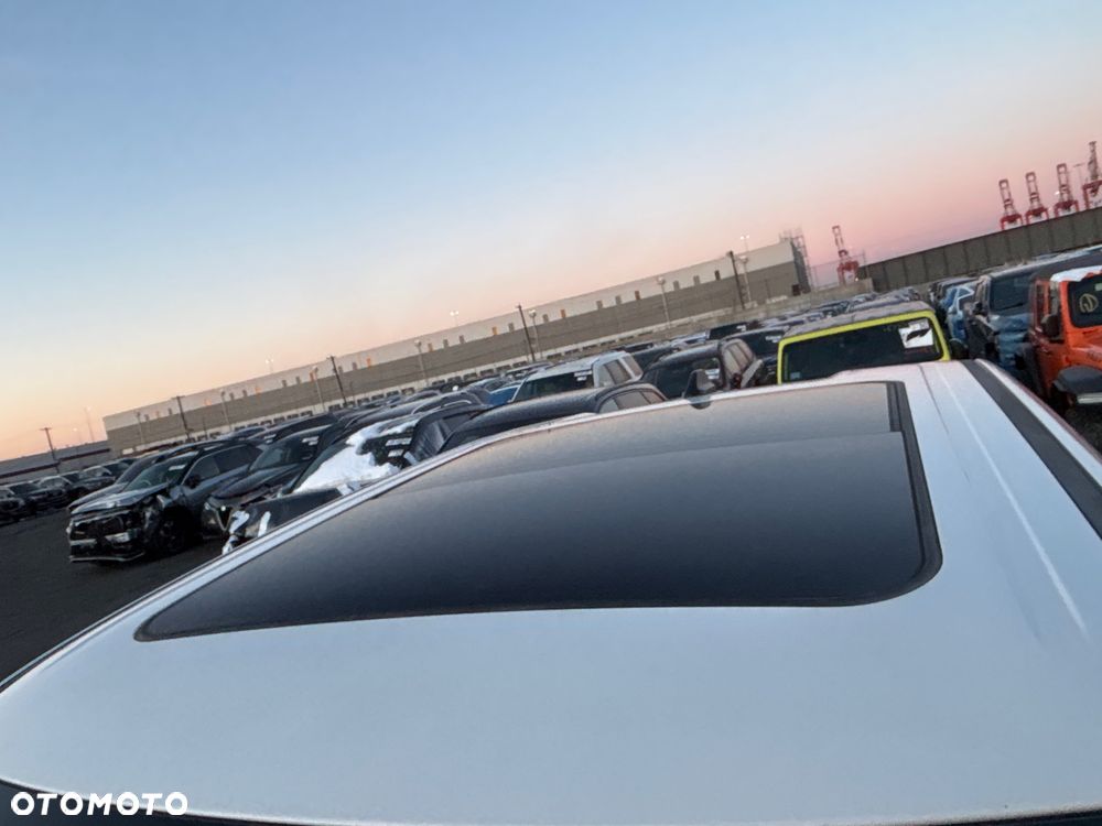 RAM 1500 Crew Cab Shortbed Limited - 14