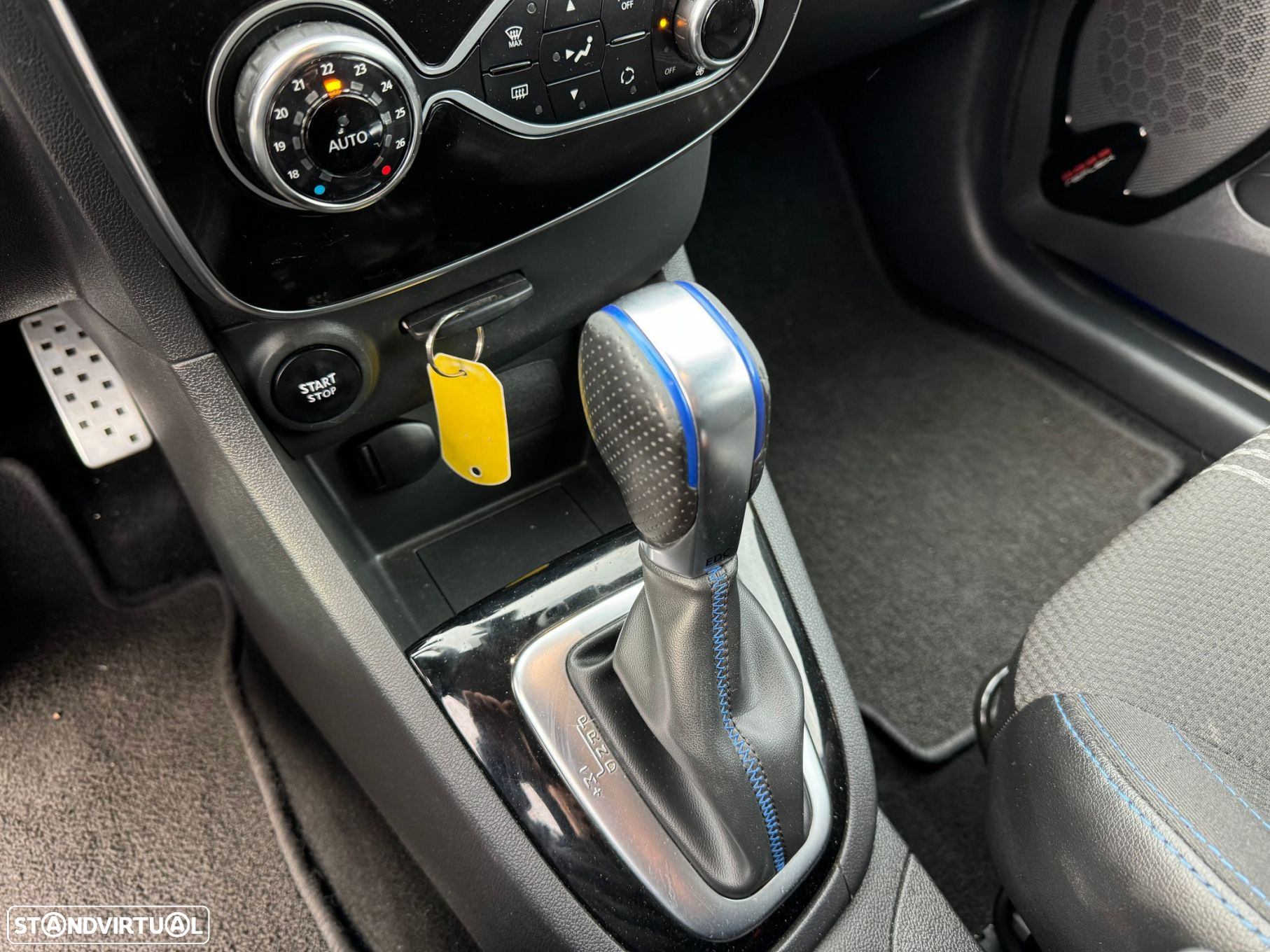 Renault Clio Sport Tourer 1.2 TCe GT Line EDC - 16