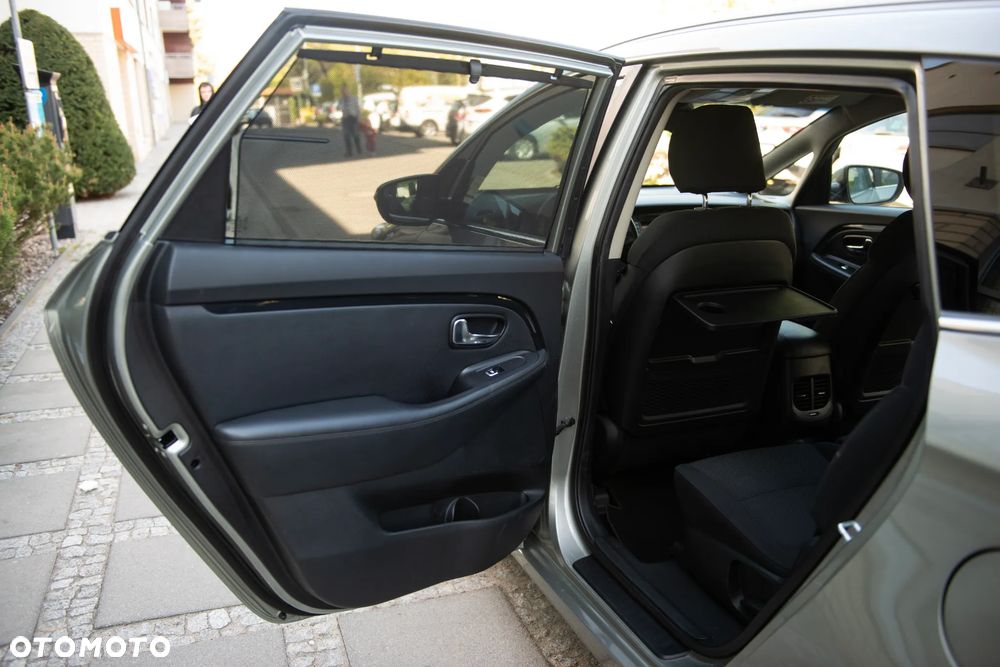 Kia Carens 1.7 CRDi Vision - 19