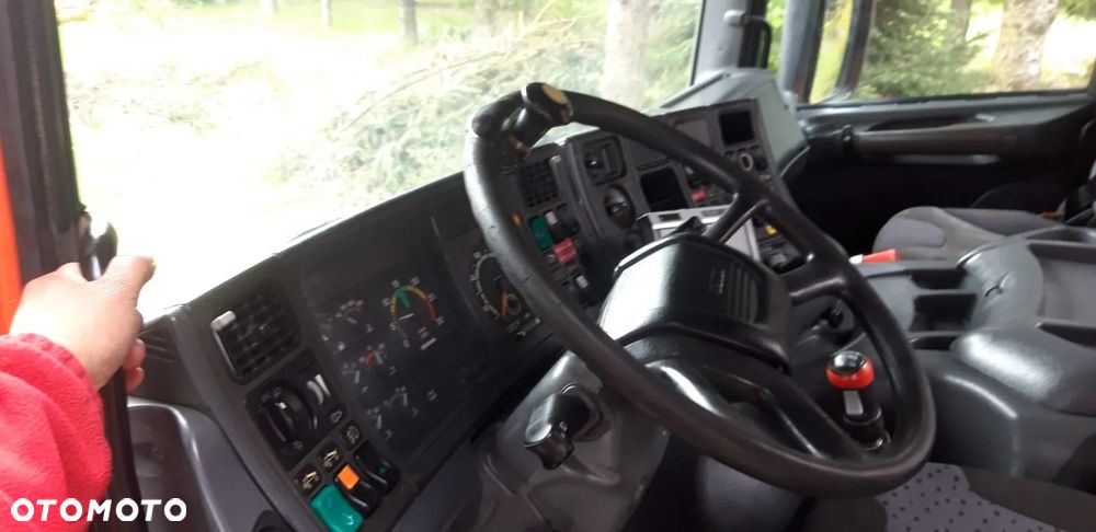 Scania P94 4x2 310 Stan Bardzo dobry nowe opony tacho tarczki - 18