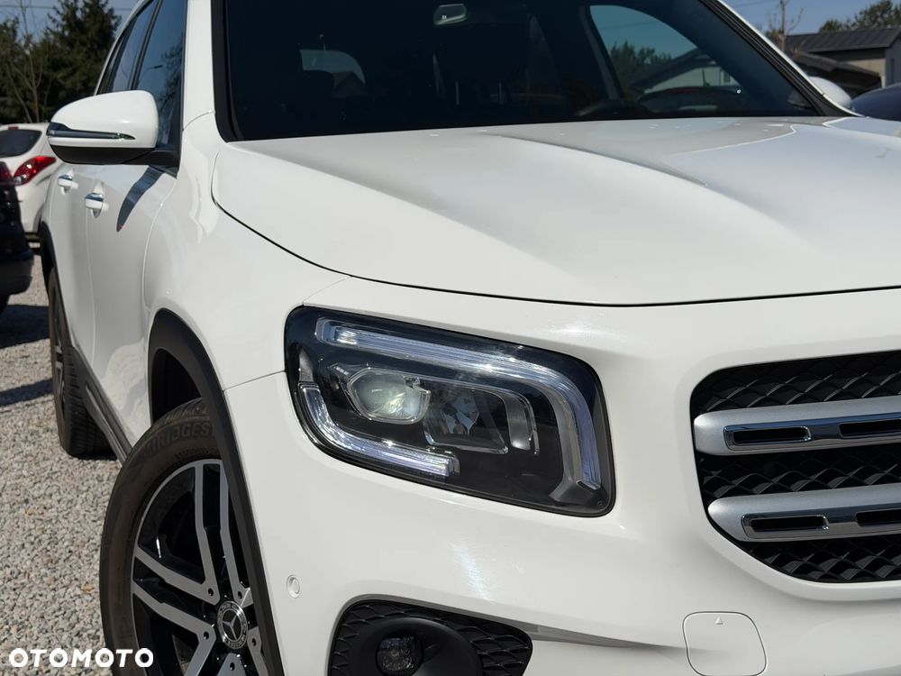 Mercedes-Benz GLB 250 4-Matic 8G-DCT - 11