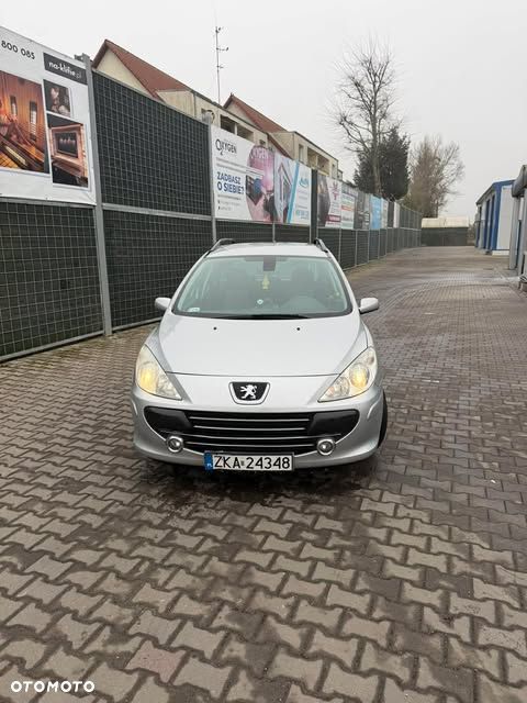 Peugeot 307 HDi 90 Filou - 1
