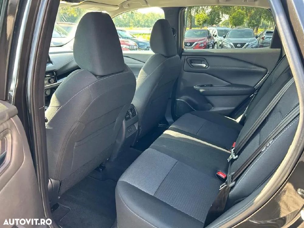 Nissan Qashqai 1.3 DIG-T MHEV Xtronic Premiere Edition - 17