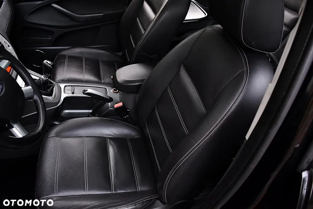 Ford Kuga 2.0 TDCi 4x4 Titanium - 29