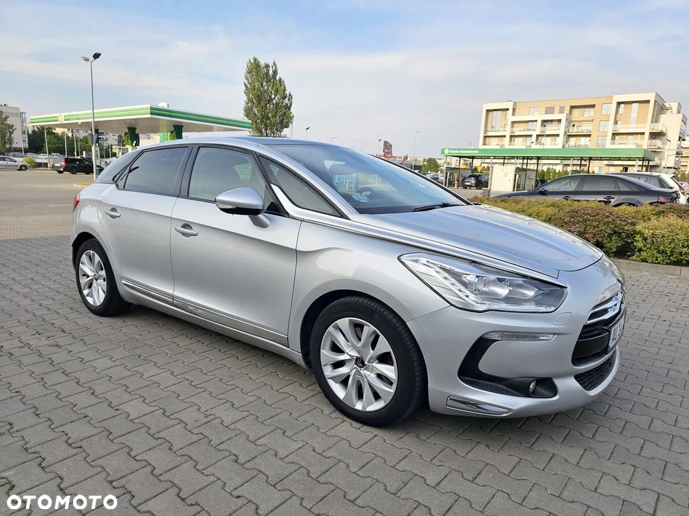 Citroën DS5 2.0 HDi SportChic - 1