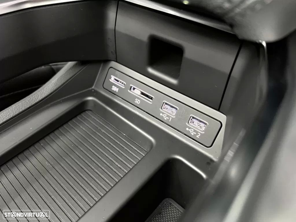 Audi e-tron 55 quattro Advanced - 36