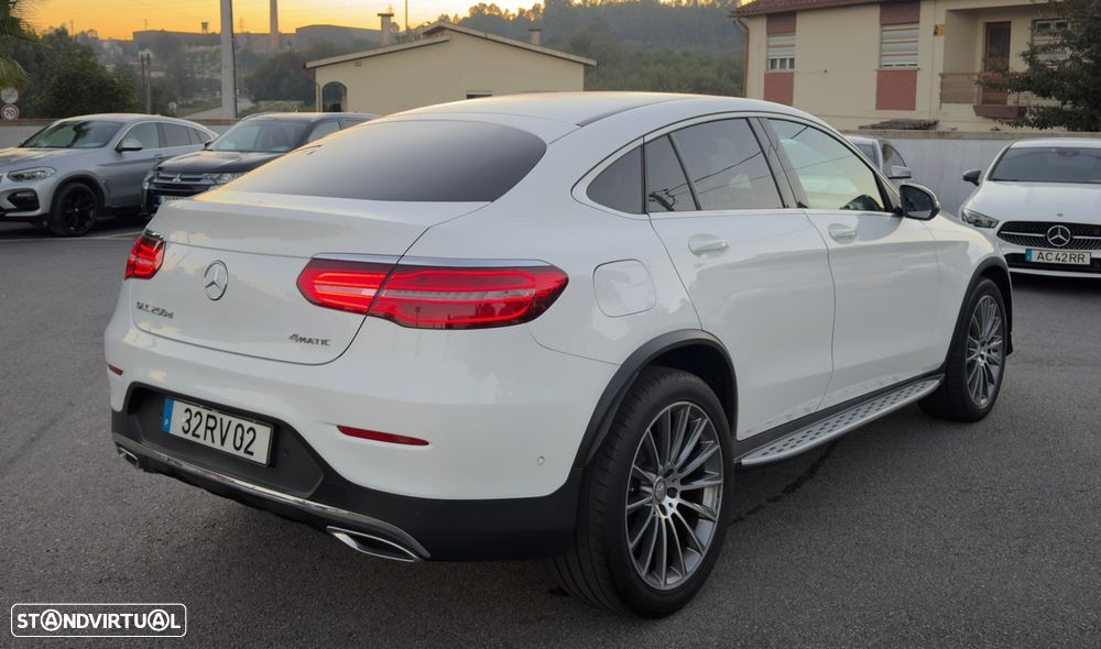 Mercedes-Benz GLC 250 d AMG Line 4-Matic - 13