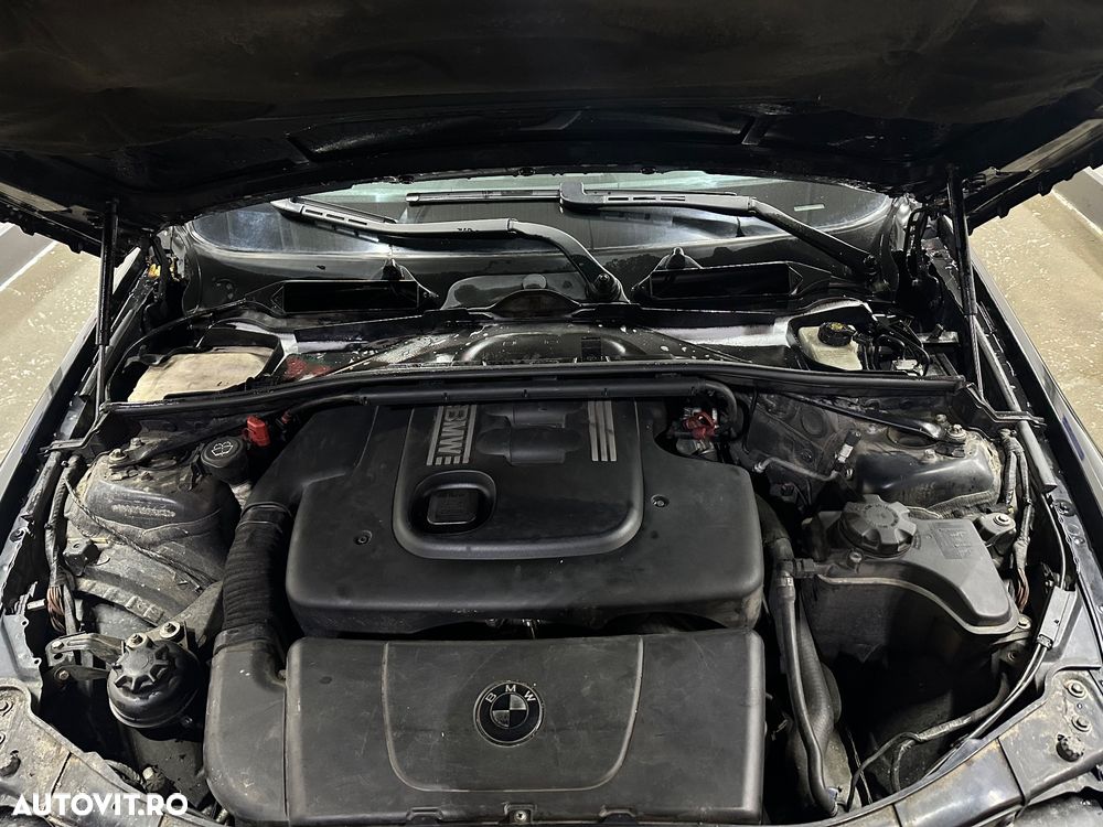 BMW Seria 3 320d DPF Touring - 9