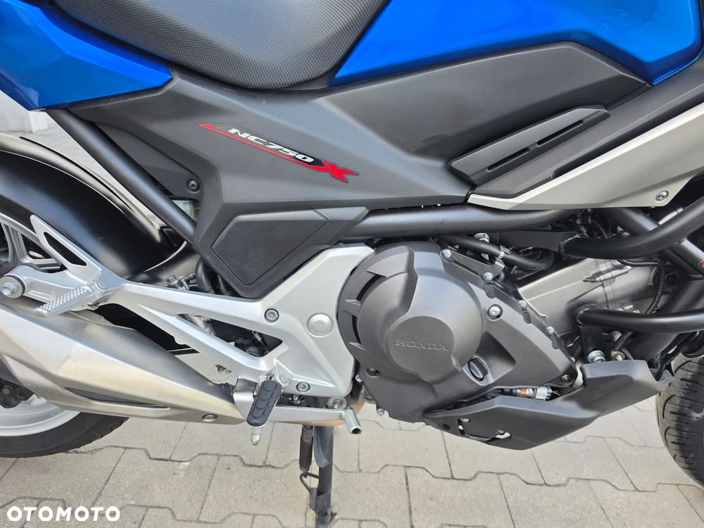 Honda NC - 25
