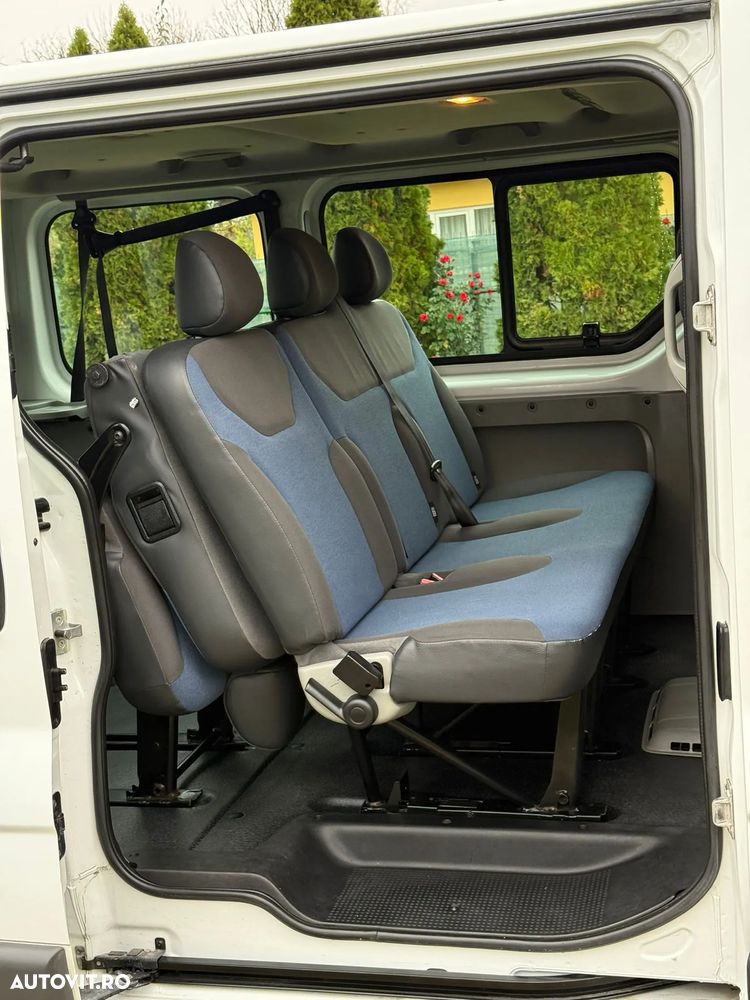 Renault Trafic Passenger 2.0 dCi L1H1 Authentique - 8