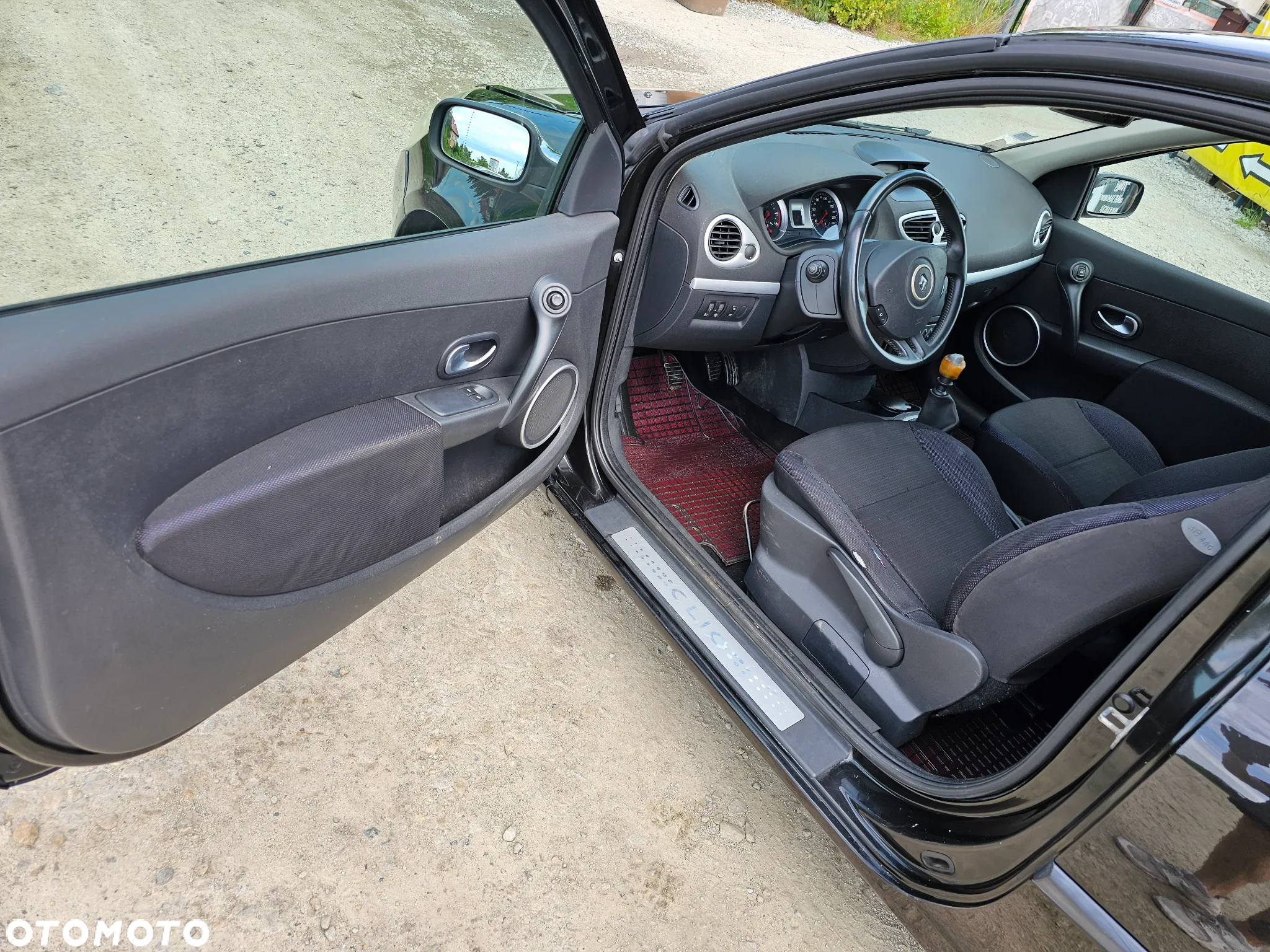 Renault Clio - 12
