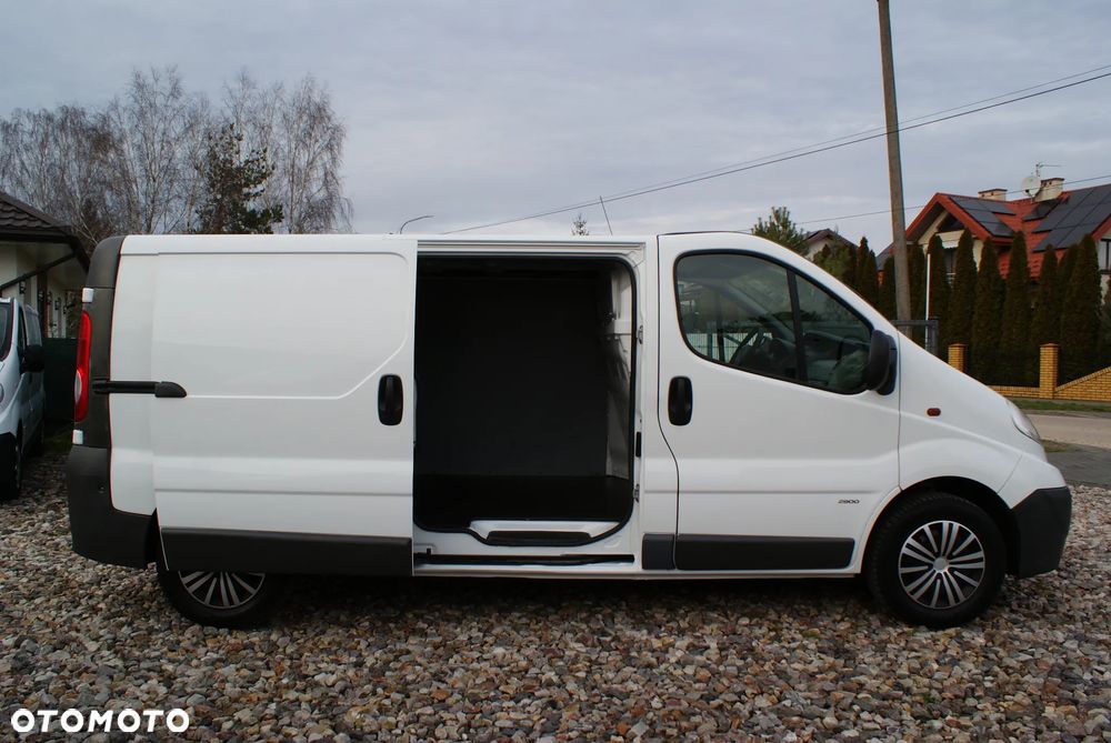 Opel Vivaro - 15