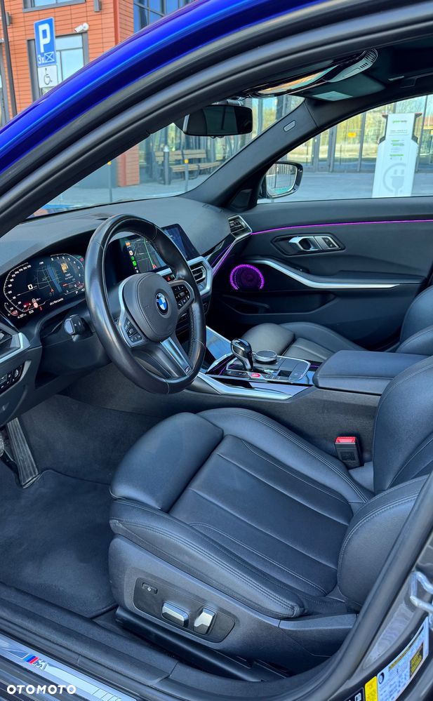 BMW Seria 3 330i xDrive M Sport - 9
