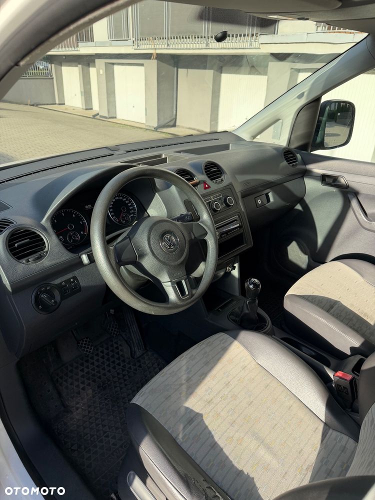 Volkswagen Caddy - 10