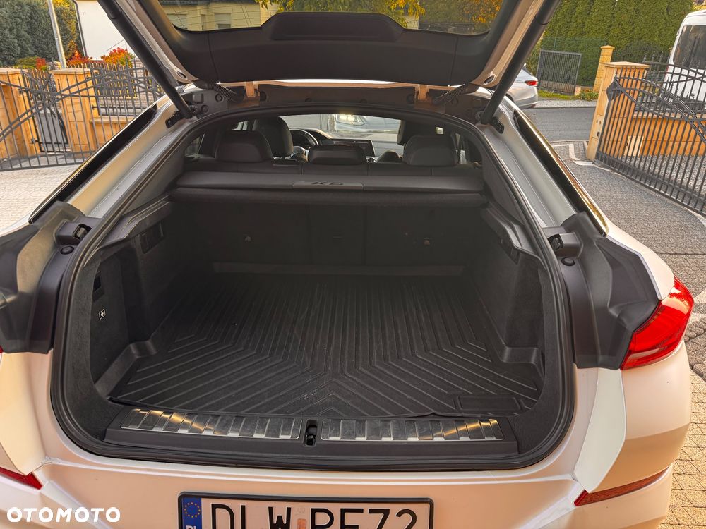 BMW X6 xDrive30d mHEV - 10
