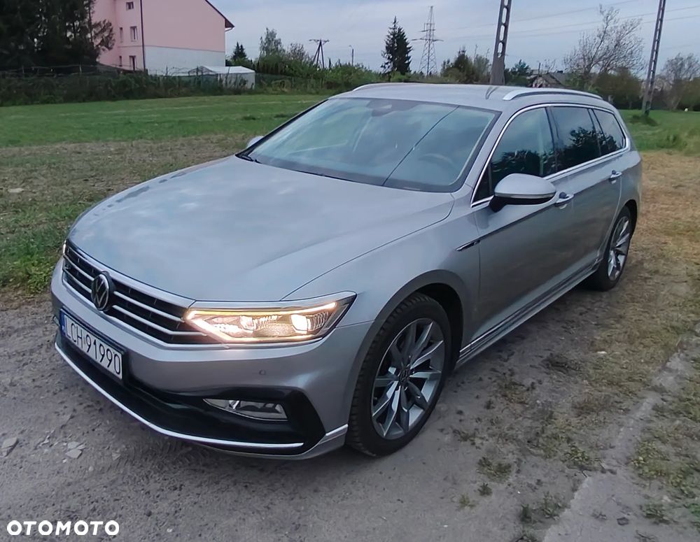 Volkswagen Passat Variant 2.0 TDI SCR DSG 4Motion Elegance - 28