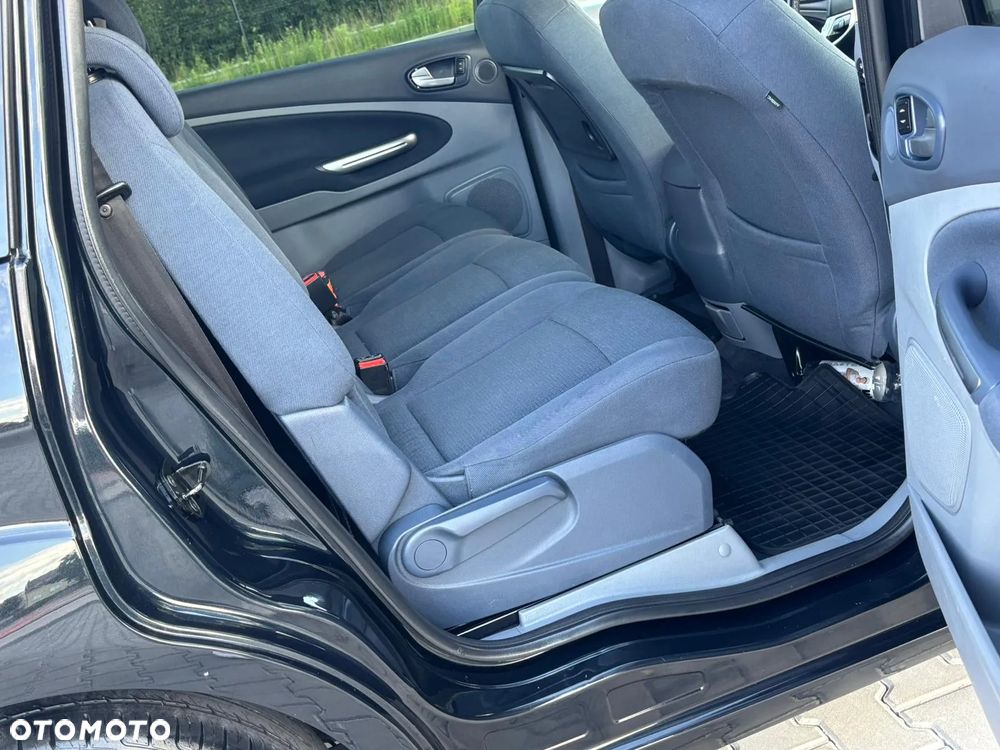 Ford S-Max 1.8 TDCi Silver X - 33