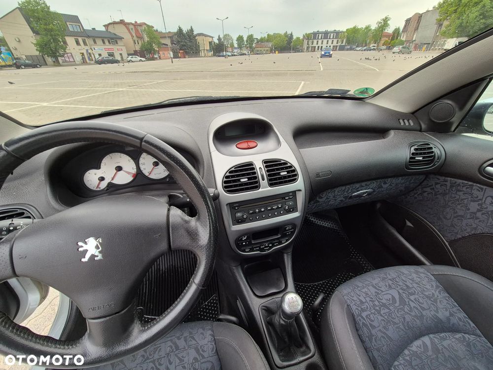 Peugeot 206 CC 1.6 Euro3 - 11