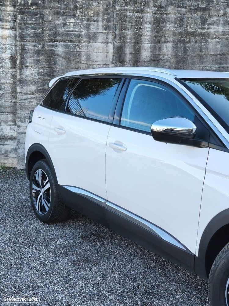 Peugeot 5008 1.2 PureTech Allure Pack EAT8 - 19