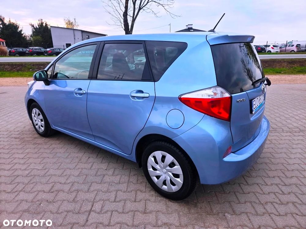 Toyota Verso S 1.33 Premium - 14