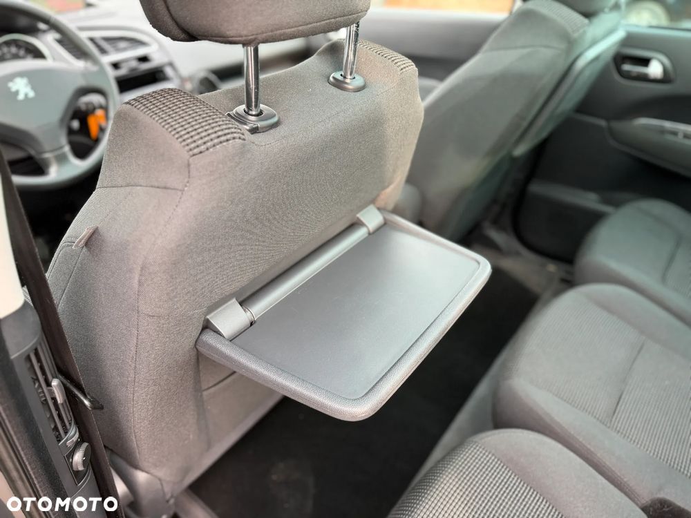 Peugeot 5008 2.0 HDi Business Line 7os - 32