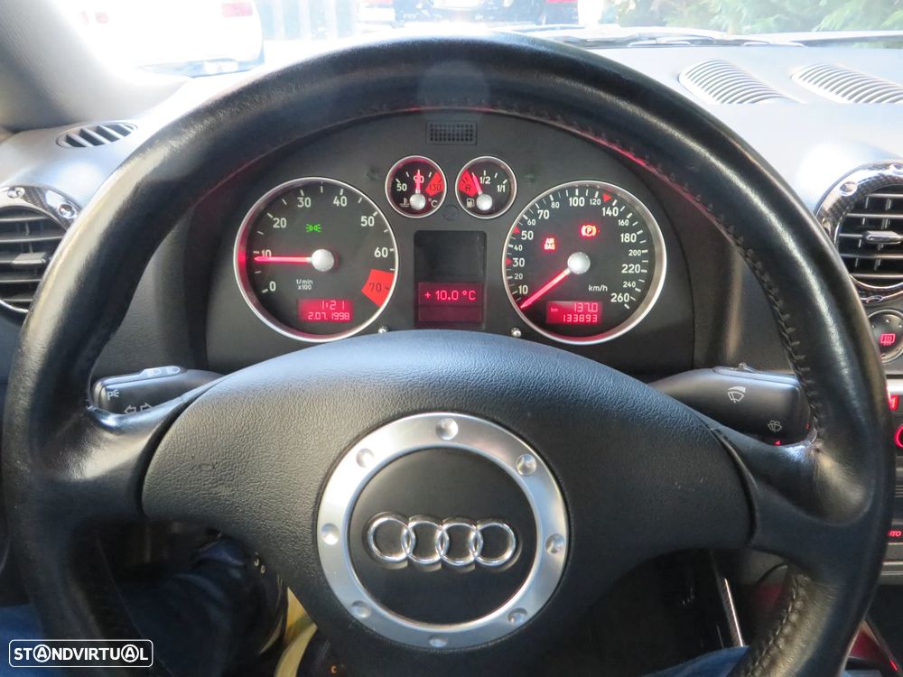Audi TT Coupé 1.8 T - 26
