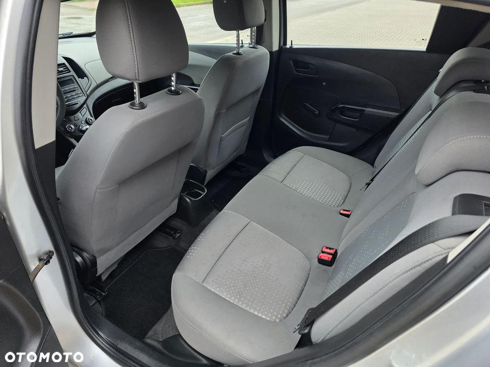 Chevrolet Aveo 1.2 LS - 5