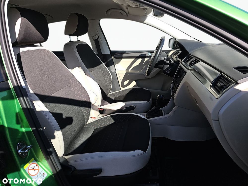 Skoda RAPID - 17