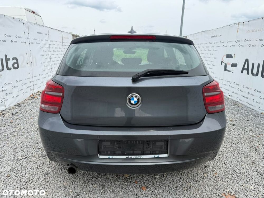 BMW Seria 1 116i - 5