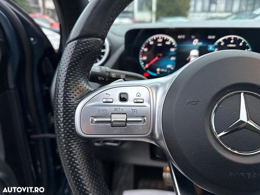 Mercedes-Benz GLA 250 4Matic 8G-DCT AMG Line - 36