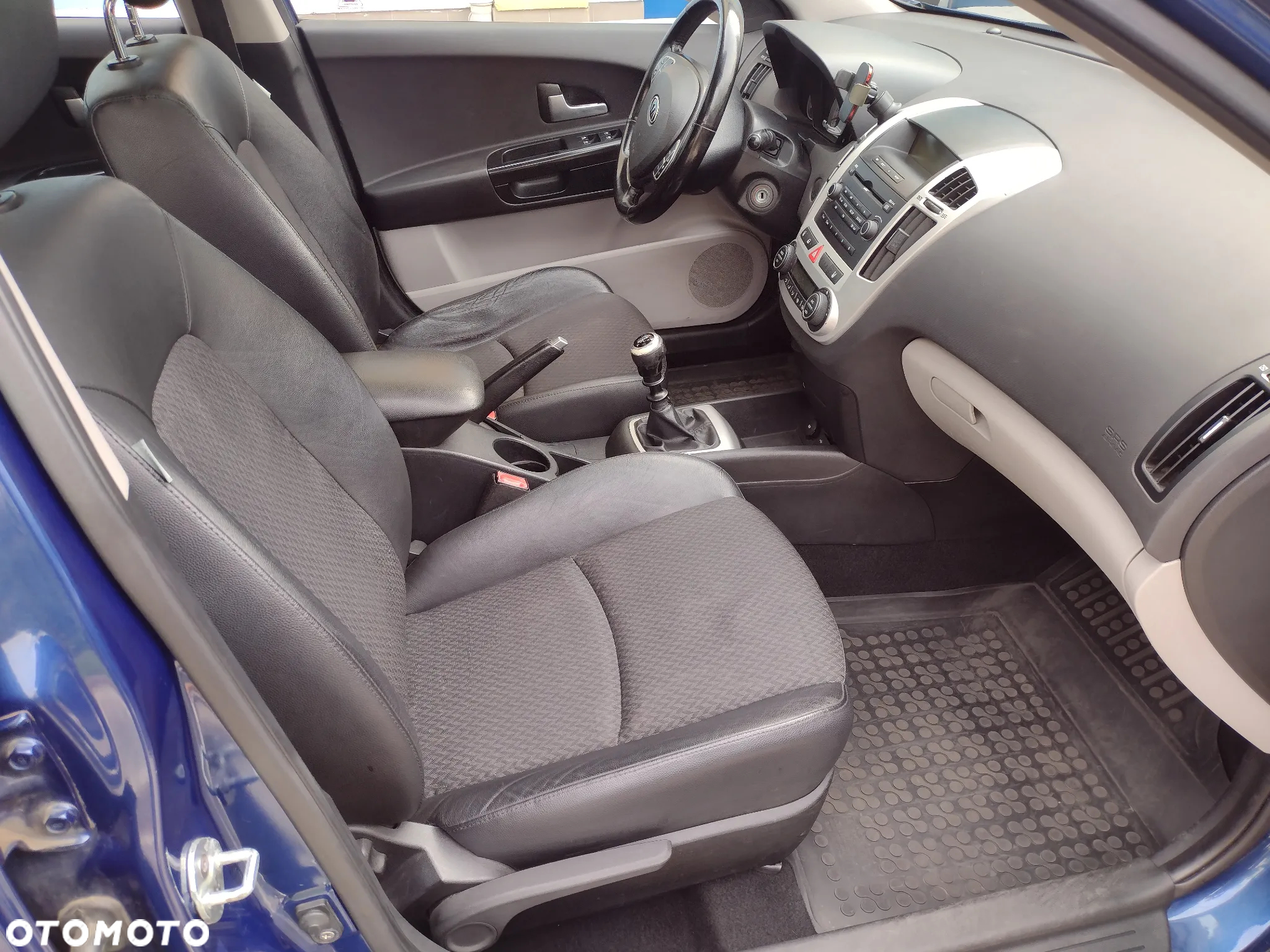 Kia Ceed Cee'd 1.6 Optimum + - 7