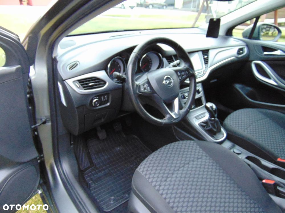 Opel Astra 1.4 Turbo Innovation - 18