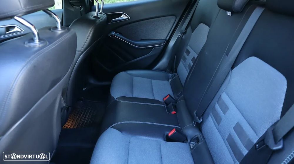 Mercedes-Benz GLA 180 (CDI) d 7G-DCT Style - 32
