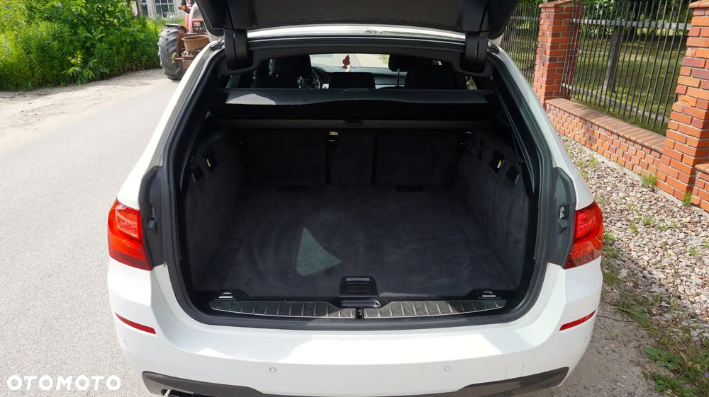 BMW Seria 5 525d xDrive Touring - 5