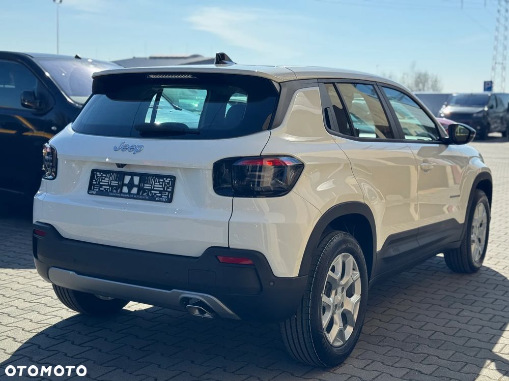 Jeep Avenger 1.2 T3 mHEV Altitude FWD eDCT6 - 7