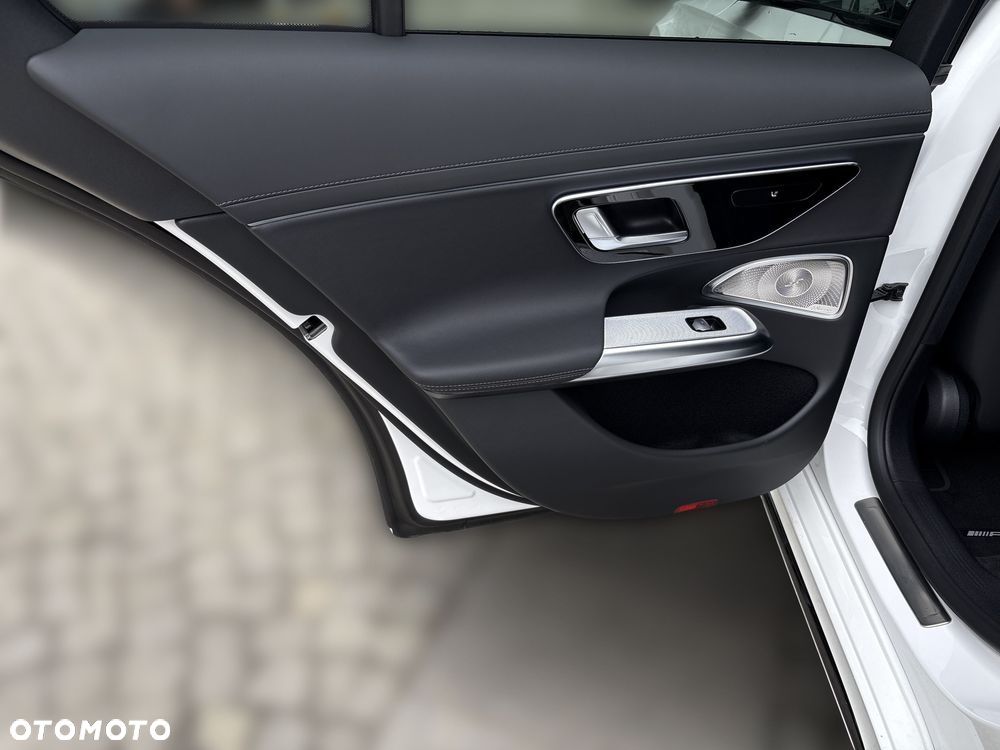 Mercedes-Benz Klasa E 300 de PHEV 4-Matic AMG 9G-Tronic - 11