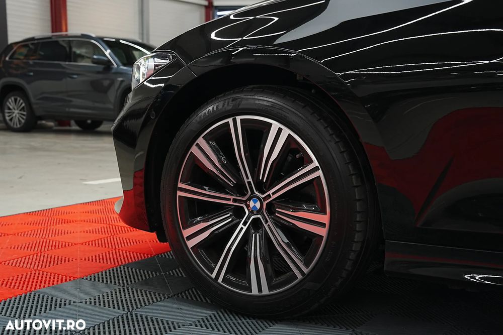 BMW Seria 3 320d Aut. - 19