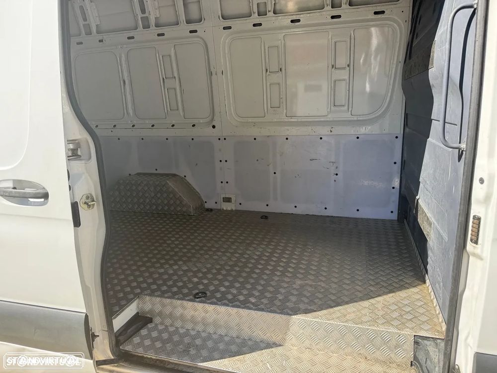 Mercedes-Benz Sprinter - 8