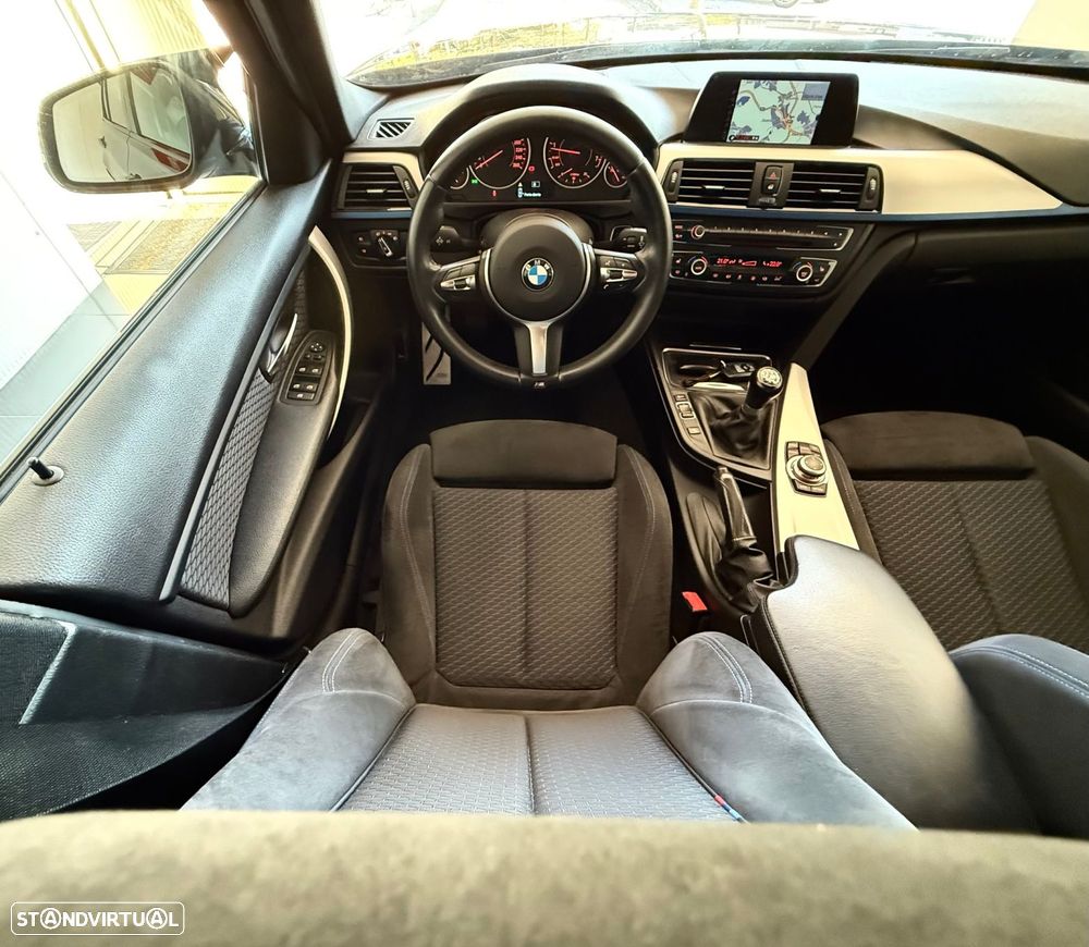 BMW 328 i Pack M - 16