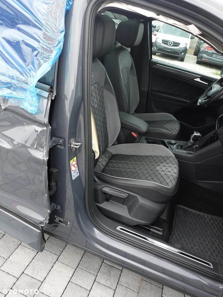 Volkswagen Tiguan 2.0 TDI SCR 4MotION DSG R-Line - 13