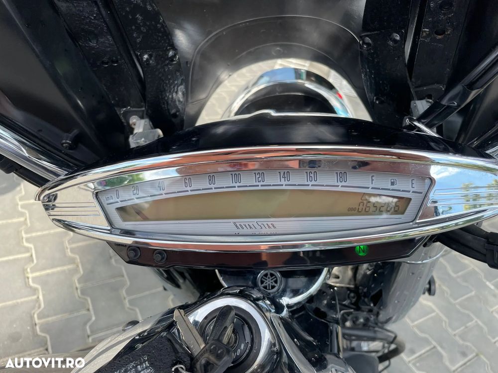 Yamaha XVZ 1300 Royal Star Venture - 7