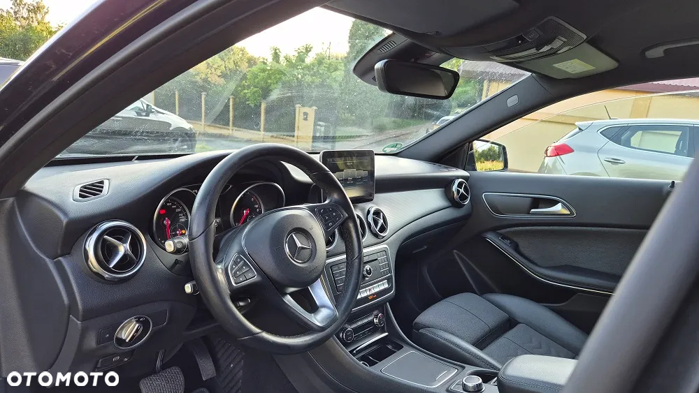 Mercedes-Benz GLA 180 (CDI) d 7G-DCT StreetStyle - 6