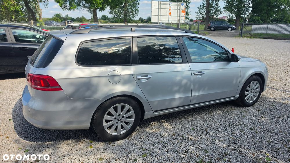 Volkswagen Passat 2.0 Blue TDI SCR Comfortline - 8