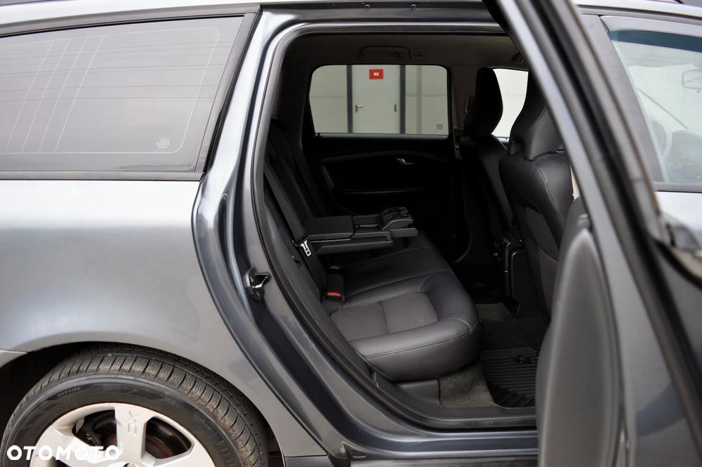 Volvo V70 - 11