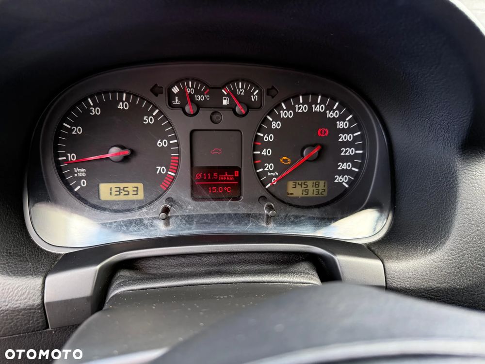 Volkswagen Golf Variant - 10
